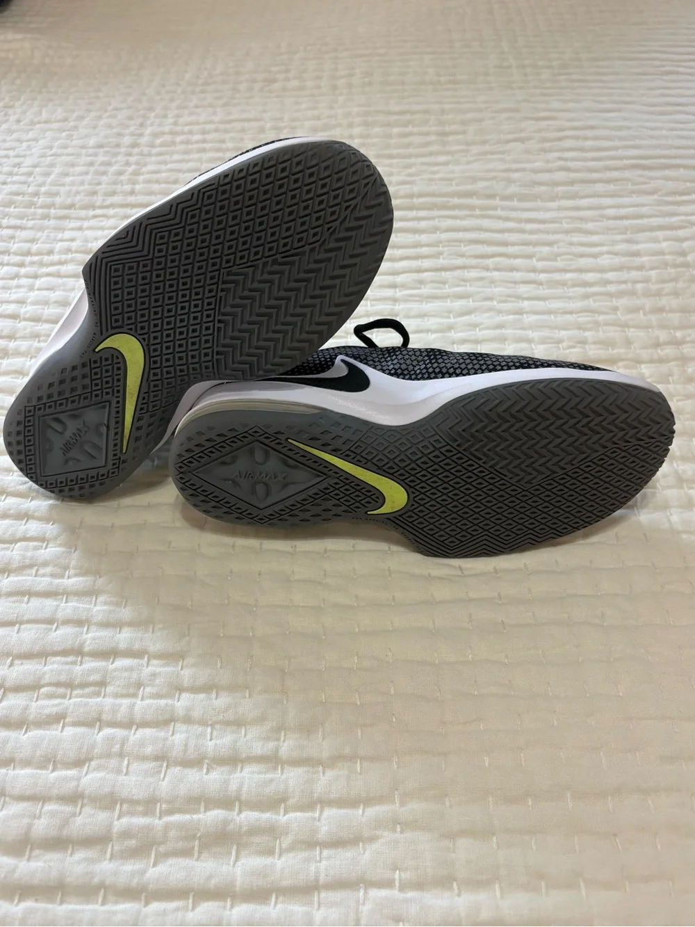 Nike Black Running Shoes with Neon Green Insole